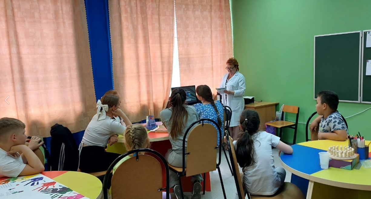 Советы по охране здоровья дает фельдшер ФАП